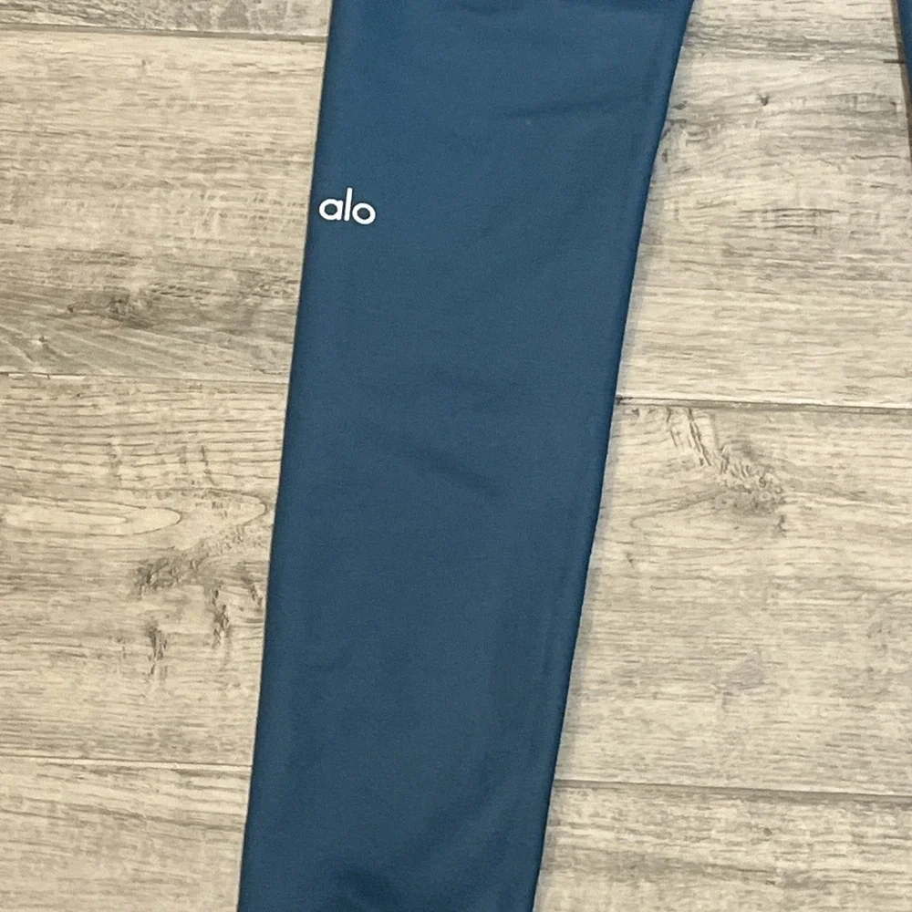 ALO Airlift Women's Size Small Teal Green Leggings Yoga Pilates Running Athletic